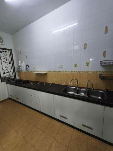 Cluster House for Rent in Austin Heights (Tebrau) - Kris Ong - Kitchen - PropertyGuru.com.my