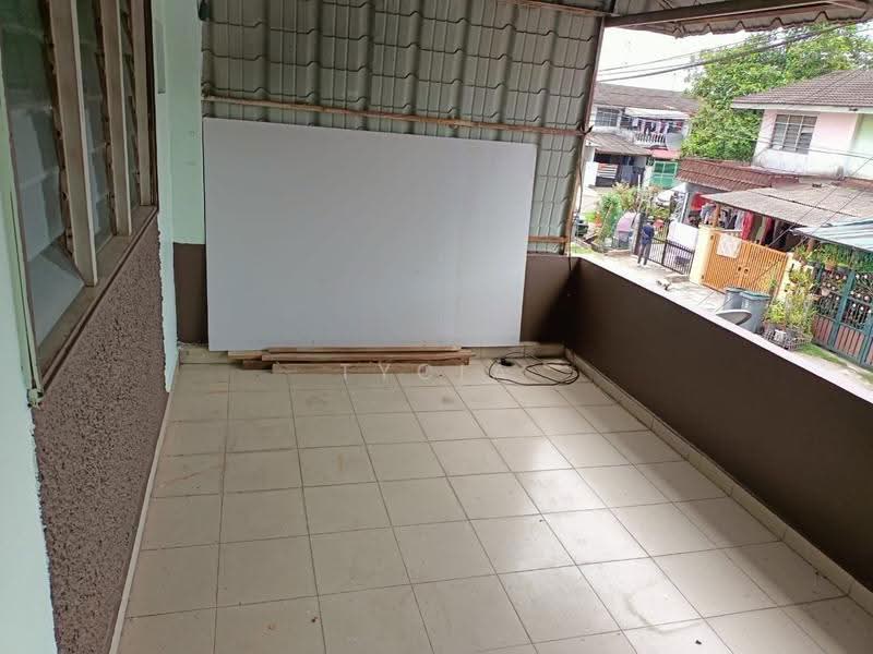 2-storey Terraced House for Sale in Permas Jaya (Johor) - Tycia Law - Balcony - PropertyGuru.com.my