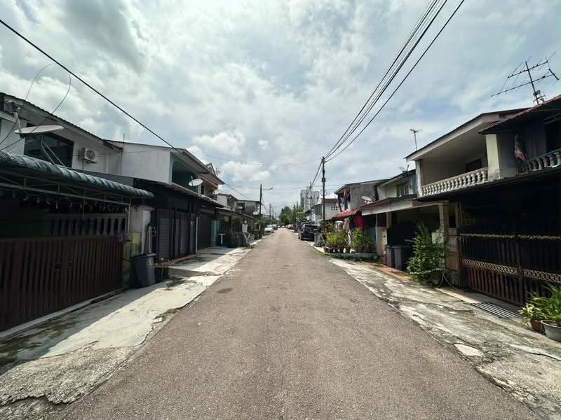 2-storey Terraced House for Sale in Permas Jaya (Johor) - Tycia Law - Exterior - PropertyGuru.com.my
