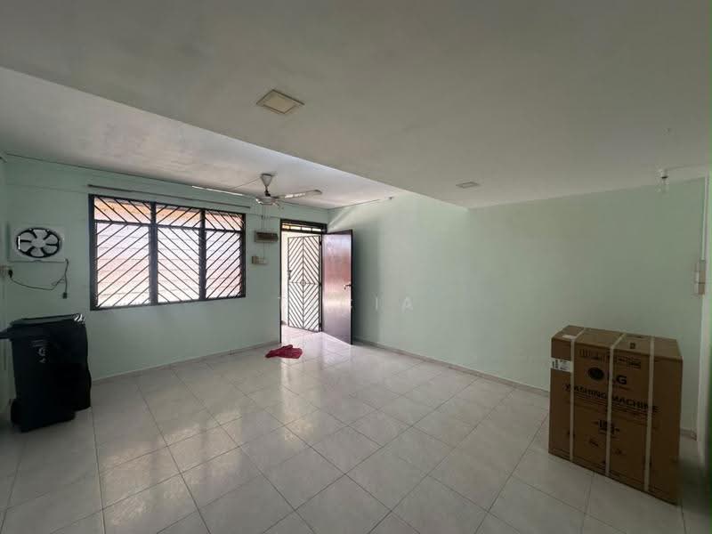 2-storey Terraced House for Sale in Permas Jaya (Johor) - Tycia Law - Living Room - PropertyGuru.com.my