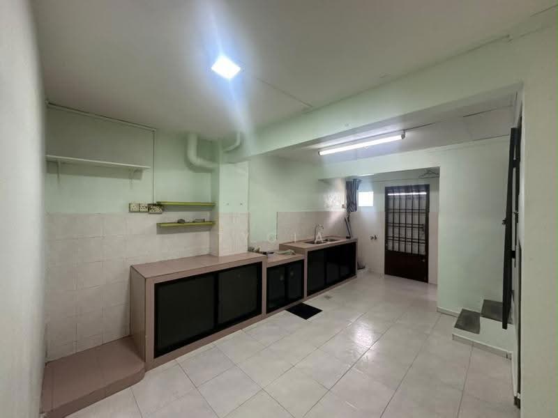 2-storey Terraced House for Sale in Permas Jaya (Johor) - Tycia Law - Kitchen - PropertyGuru.com.my