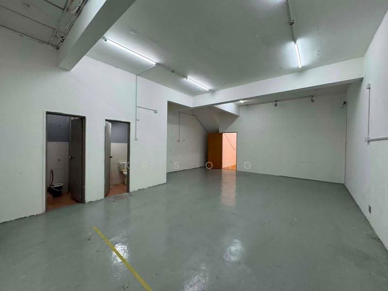 Shop / Office untuk Disewa di Austin Perdana (Tebrau) - Kris Ong - Bathroom - PropertyGuru.com.my