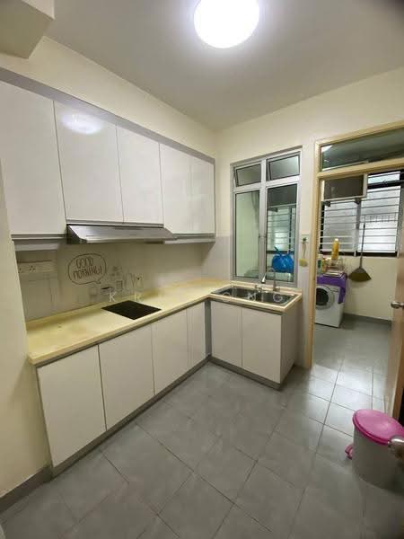 Apartment for Rent at Austin Suites (Permata Austin) - Kris Ong - Kitchen - PropertyGuru.com.my