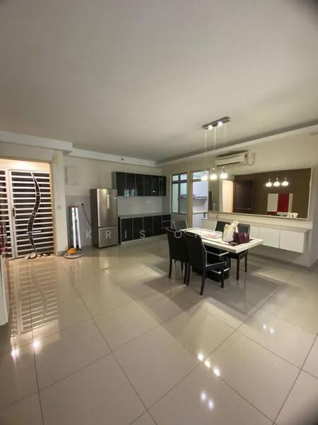 Apartment for Rent at Austin Suites (Permata Austin) - Kris Ong - Kitchen - PropertyGuru.com.my