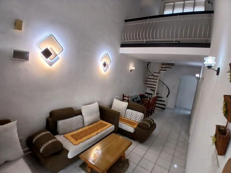 Rumah Teres 1.5-Tingkat untuk Dijual di Taman Molek (Johor Bahru) - Ken Chai - Living Room - PropertyGuru.com.my