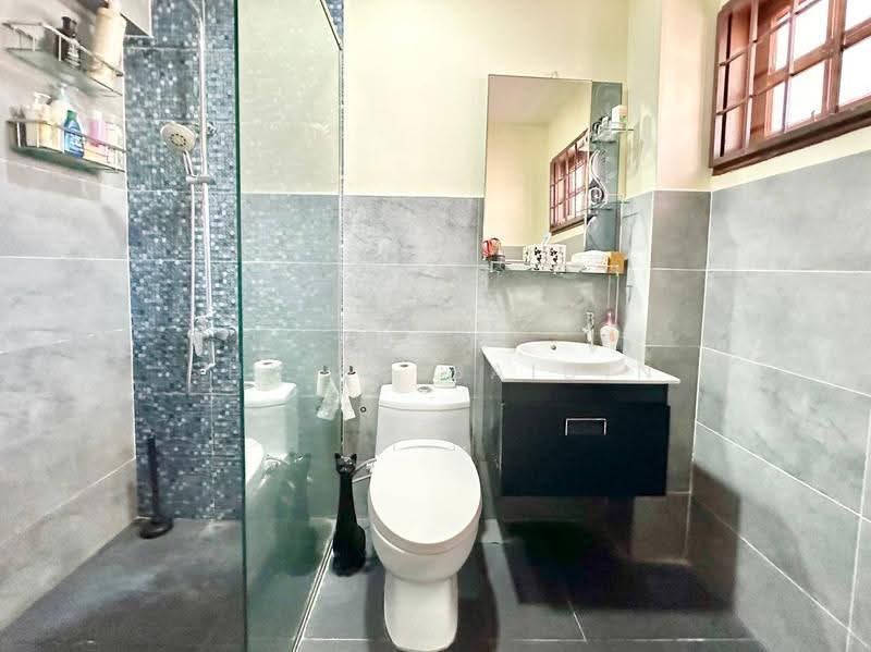 Rumah Teres 2.5-Tingkat untuk Dijual di Bukit Antarabangsa (Ulu Kelang) - Shiqin Saidin - Bathroom - PropertyGuru.com.my