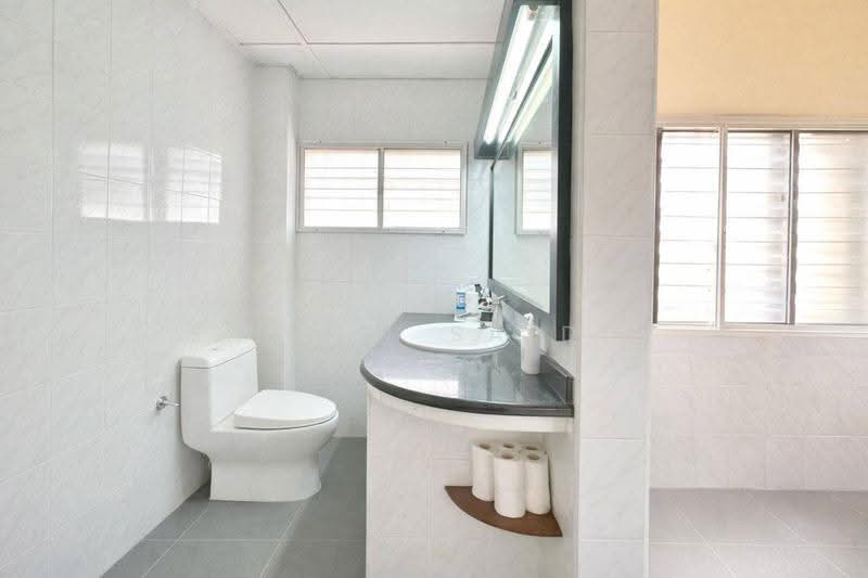 Rumah Teres 2.5-Tingkat untuk Dijual di Bukit Antarabangsa (Ulu Kelang) - Shiqin Saidin - Bathroom - PropertyGuru.com.my