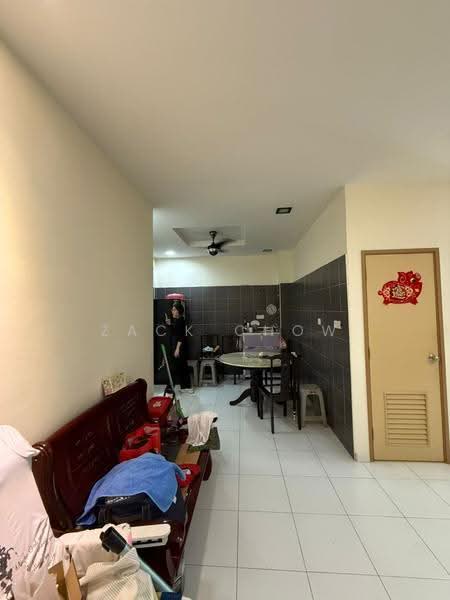 2-storey Terraced House for Sale in Taman Setia Indah (Tebrau) - Zack Chow - Living Room - PropertyGuru.com.my
