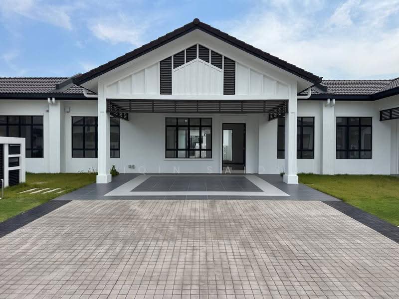 Terraced House for Sale in Kuala Selangor (Selangor) - Shiqin Saidin - Exterior - PropertyGuru.com.my