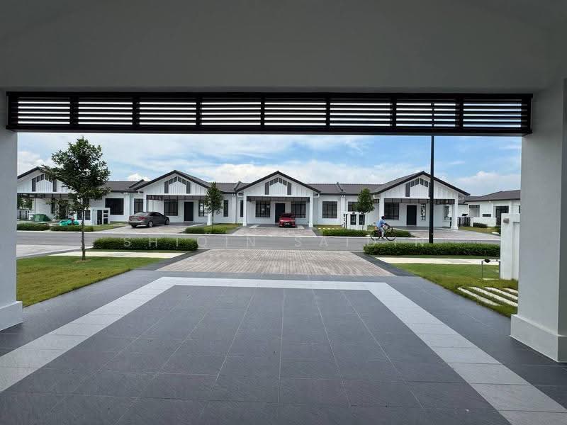 Terraced House for Sale in Kuala Selangor (Selangor) - Shiqin Saidin - Exterior - PropertyGuru.com.my