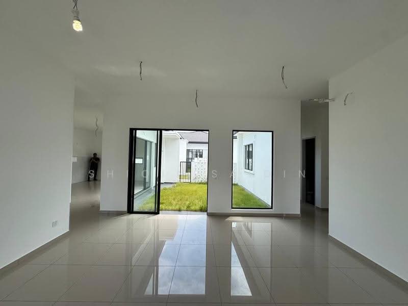 Terraced House for Sale in Kuala Selangor (Selangor) - Shiqin Saidin - Living Room - PropertyGuru.com.my