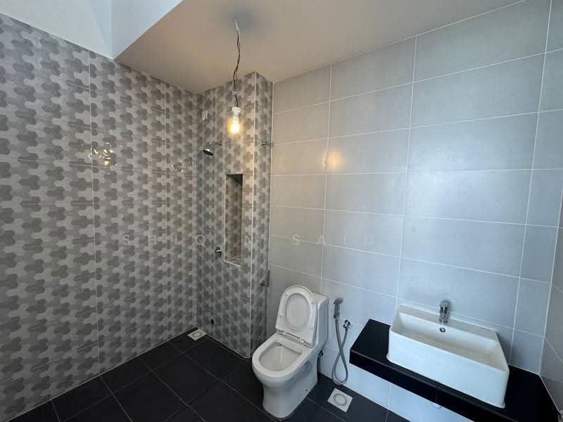 Terraced House for Sale in Kuala Selangor (Selangor) - Shiqin Saidin - Bathroom - PropertyGuru.com.my