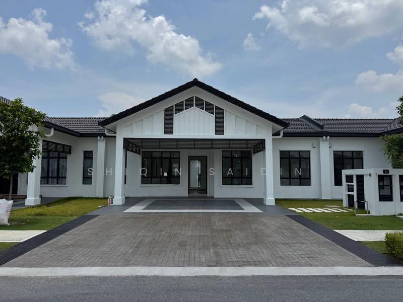 Terraced House for Sale in Kuala Selangor (Selangor) - Shiqin Saidin - Exterior - PropertyGuru.com.my