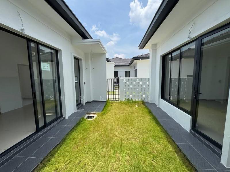 Terraced House for Sale in Kuala Selangor (Selangor) - Shiqin Saidin - Exterior - PropertyGuru.com.my