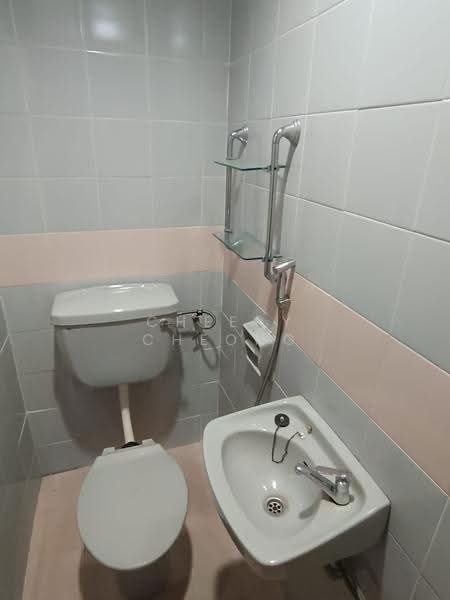 Condominium for Rent at Cypress Condominium - Cheery Cheong - Bathroom - PropertyGuru.com.my