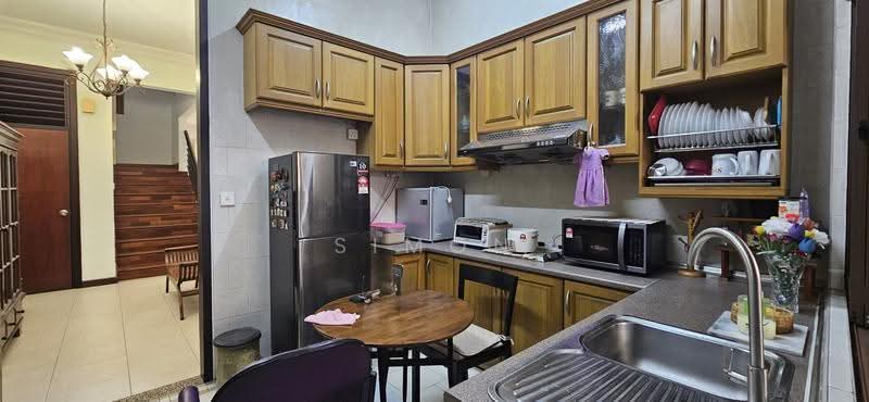 2-storey Terraced House for Sale in Bukit Jelutong (Shah Alam) - Simon Leong - Kitchen - PropertyGuru.com.my