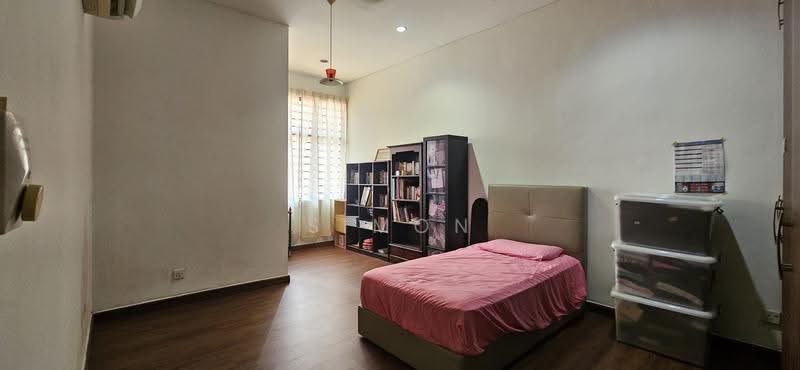 2-storey Terraced House for Sale in Bukit Jelutong (Shah Alam) - Simon Leong - Bedroom - PropertyGuru.com.my