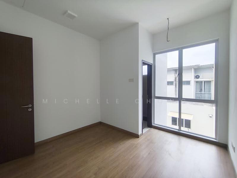 2-storey Terraced House for Sale in Elmina (Shah Alam) - Michelle Chong - 2nd bedroom - PropertyGuru.com.my