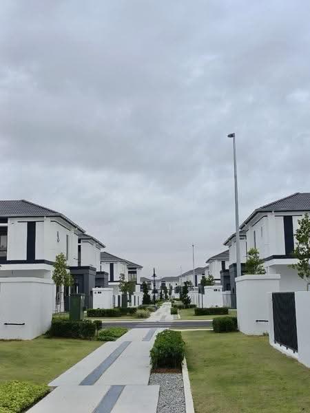Terraced House for Rent in Eco Grandeur (Puncak Alam) - Hasniza - Exterior - PropertyGuru.com.my