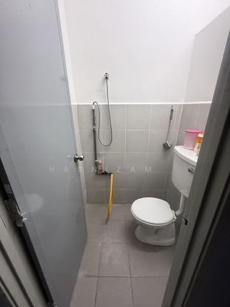 Cluster House for Sale in Seberang Perai (Penang) - Hasnizam . - Bathroom - PropertyGuru.com.my