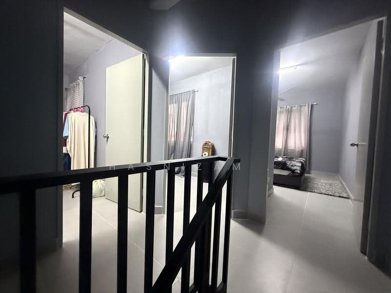 Cluster House for Sale in Seberang Perai (Penang) - Hasnizam . - Corridor - PropertyGuru.com.my