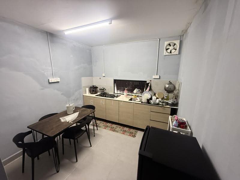 Cluster House for Sale in Seberang Perai (Penang) - Hasnizam . - Kitchen - PropertyGuru.com.my