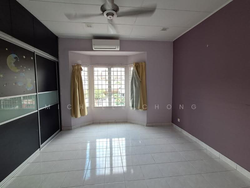 2-storey Terraced House for Sale in Denai Alam (Shah Alam) - Michelle Chong - Master bedroom - PropertyGuru.com.my