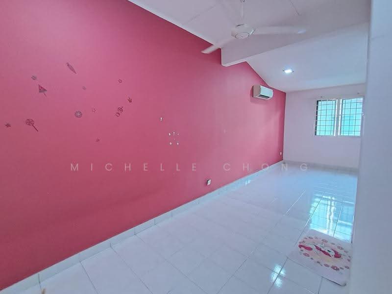 2-storey Terraced House for Sale in Denai Alam (Shah Alam) - Michelle Chong - 3rd bedroom - PropertyGuru.com.my