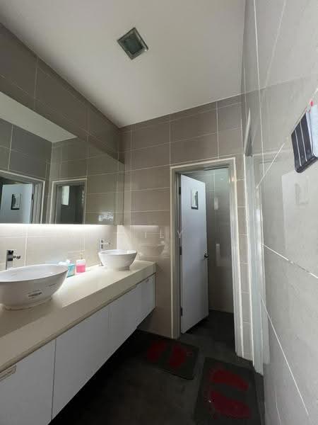 Shop / Office untuk Disewa di Bandar Dato Onn (Tebrau) - Lily Mohd - Bathroom - PropertyGuru.com.my