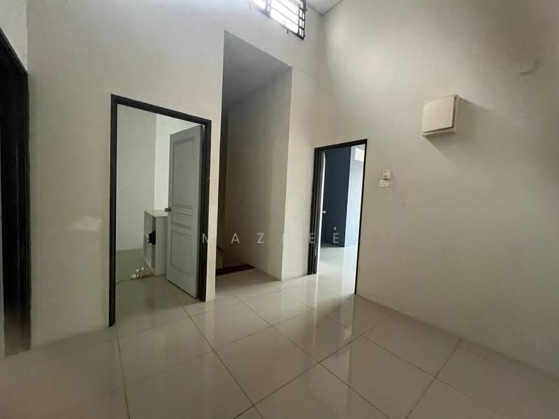 Terraced House for Rent in Nada Alam (Pajam) - Maznee Realtor - Interior - PropertyGuru.com.my