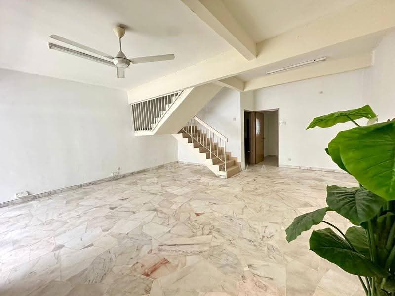 2-storey Terraced House for Sale in Petaling Jaya (Selangor) - Fauran Nawawi - Living Room - PropertyGuru.com.my