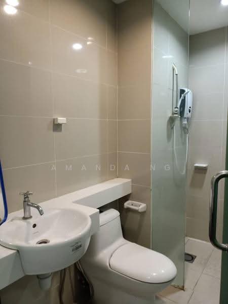 Service Residence for Sale at The Scott Garden SOHO - Amanda Ng - Bathroom - PropertyGuru.com.my