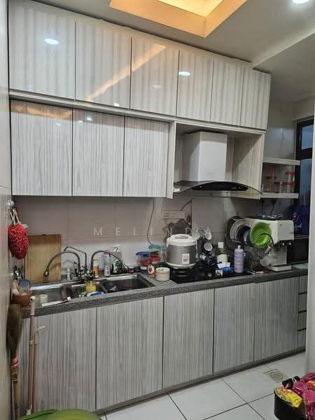 Service Residence for Sale at Sky Oasis Residence (Pangsapuri Oasis 1) - Melinda Ee - Kitchen - PropertyGuru.com.my