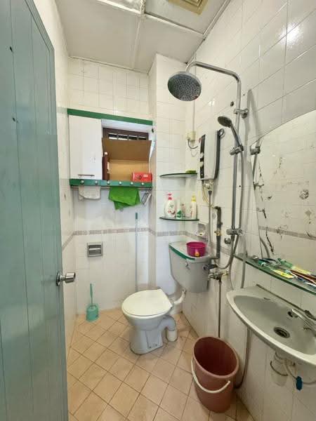 2-storey Terraced House for Sale in Skudai (Johor) - Chuan Hong Kee - Bathroom - PropertyGuru.com.my