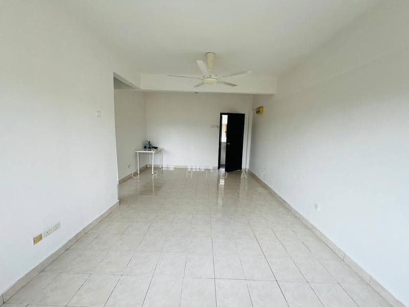Apartment for Sale at Pangsapuri Carlina - Noor Hidayah Mohamad Noor - Living Room - PropertyGuru.com.my