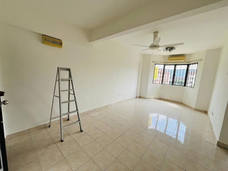 Apartment for Sale at Pangsapuri Carlina - Noor Hidayah Mohamad Noor - Living Room - PropertyGuru.com.my