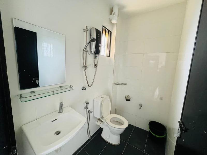 Apartment for Sale at Pangsapuri Carlina - Noor Hidayah Mohamad Noor - Bathroom - PropertyGuru.com.my