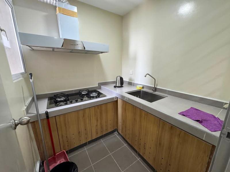 Kondominium untuk Dijual di Dwiputra Residences - Adibah Salim - Kitchen - PropertyGuru.com.my