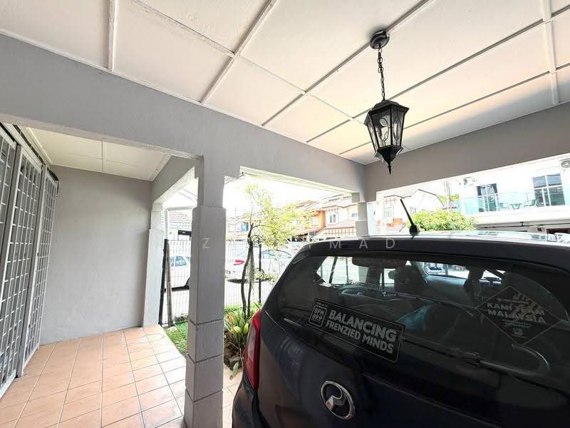 Rumah Teres 2-Tingkat untuk Dijual di Saujana Utama (Selangor) - Riza Ahmad - Exterior - PropertyGuru.com.my
