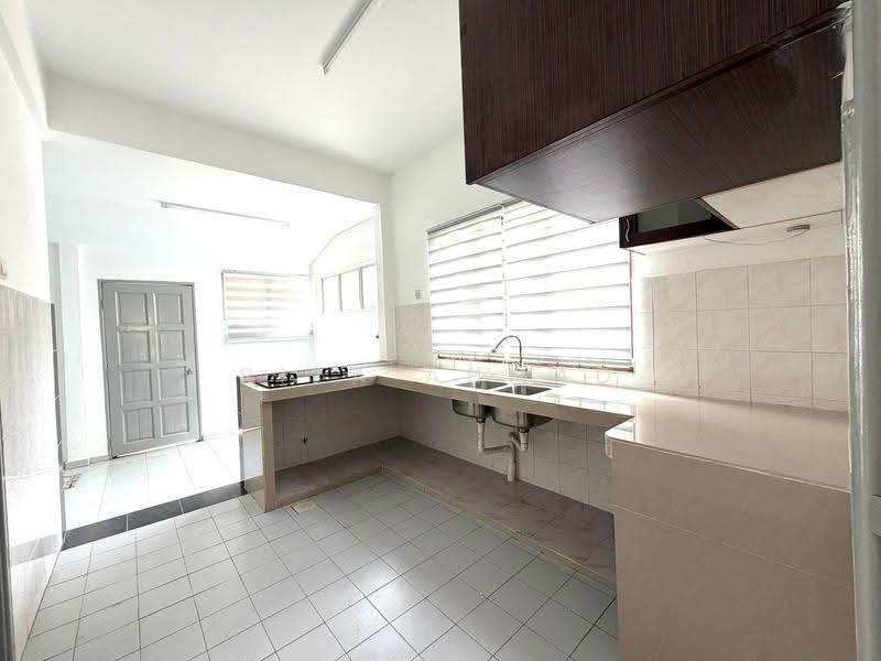 Rumah Teres 2-Tingkat untuk Dijual di Saujana Utama (Selangor) - Riza Ahmad - PropertyGuru.com.my