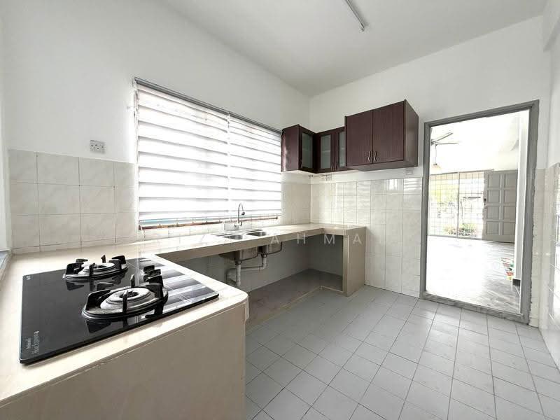 Rumah Teres 2-Tingkat untuk Dijual di Saujana Utama (Selangor) - Riza Ahmad - PropertyGuru.com.my