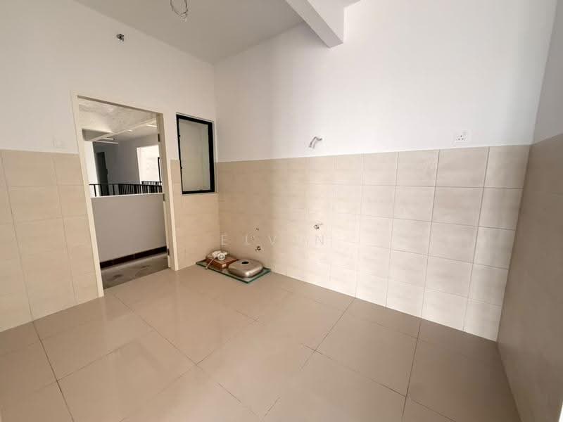 Kediaman Servis untuk Dijual di Rubica @ Harbour Place - Elvin Choo - Kitchen - PropertyGuru.com.my