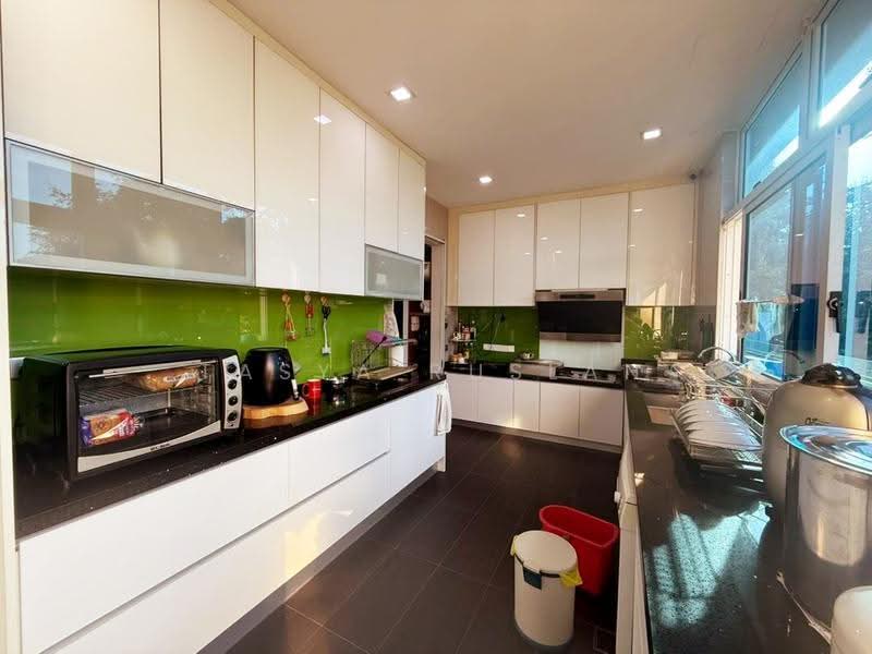 Bungalow House for Sale in Equine Business Park (Seri Kembangan) - Tasya Ruslan - PropertyGuru.com.my