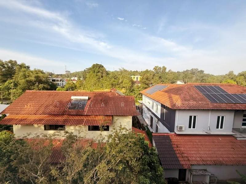 Bungalow House for Sale in Equine Business Park (Seri Kembangan) - Tasya Ruslan - PropertyGuru.com.my