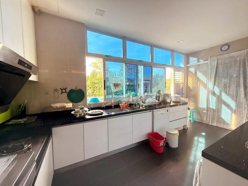 Bungalow House for Sale in Equine Business Park (Seri Kembangan) - Tasya Ruslan - PropertyGuru.com.my