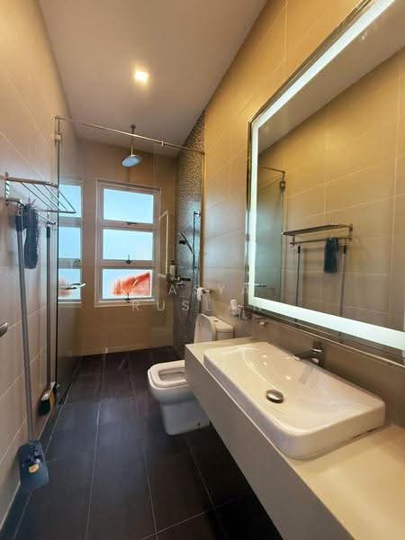 Bungalow House for Sale in Equine Business Park (Seri Kembangan) - Tasya Ruslan - PropertyGuru.com.my