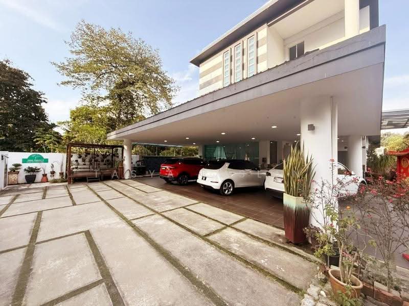 Bungalow House for Sale in Equine Business Park (Seri Kembangan) - Tasya Ruslan - PropertyGuru.com.my