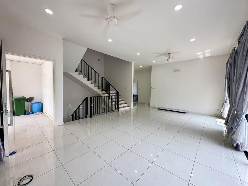 Rumah Berkembar untuk Dijual di Taman Bukit Palma (Kajang) - Tasya Ruslan - PropertyGuru.com.my