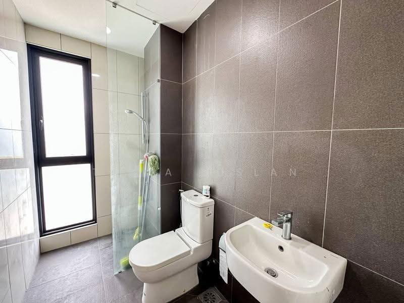 Rumah Berkembar untuk Dijual di Taman Bukit Palma (Kajang) - Tasya Ruslan - PropertyGuru.com.my