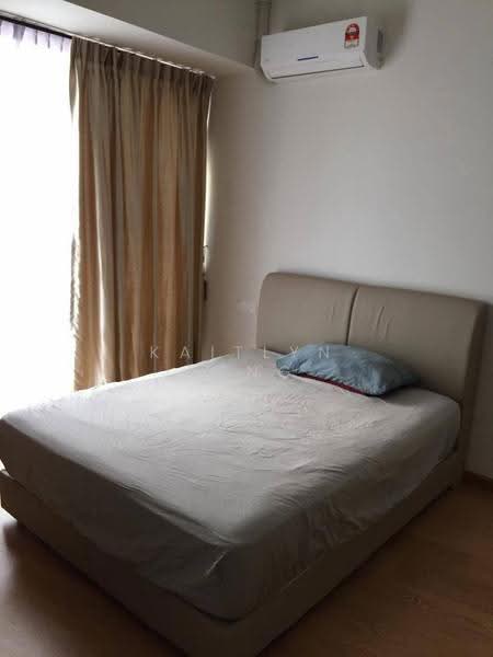 Condominium for Rent at Amberside @ Country Garden Danga Bay - Kaitlyn Teng - Bedroom - PropertyGuru.com.my
